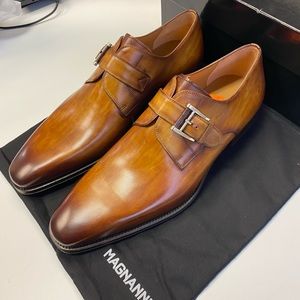 Magnanni Marco Cuervo mens leather loafer. Hand antiqued soft leather.